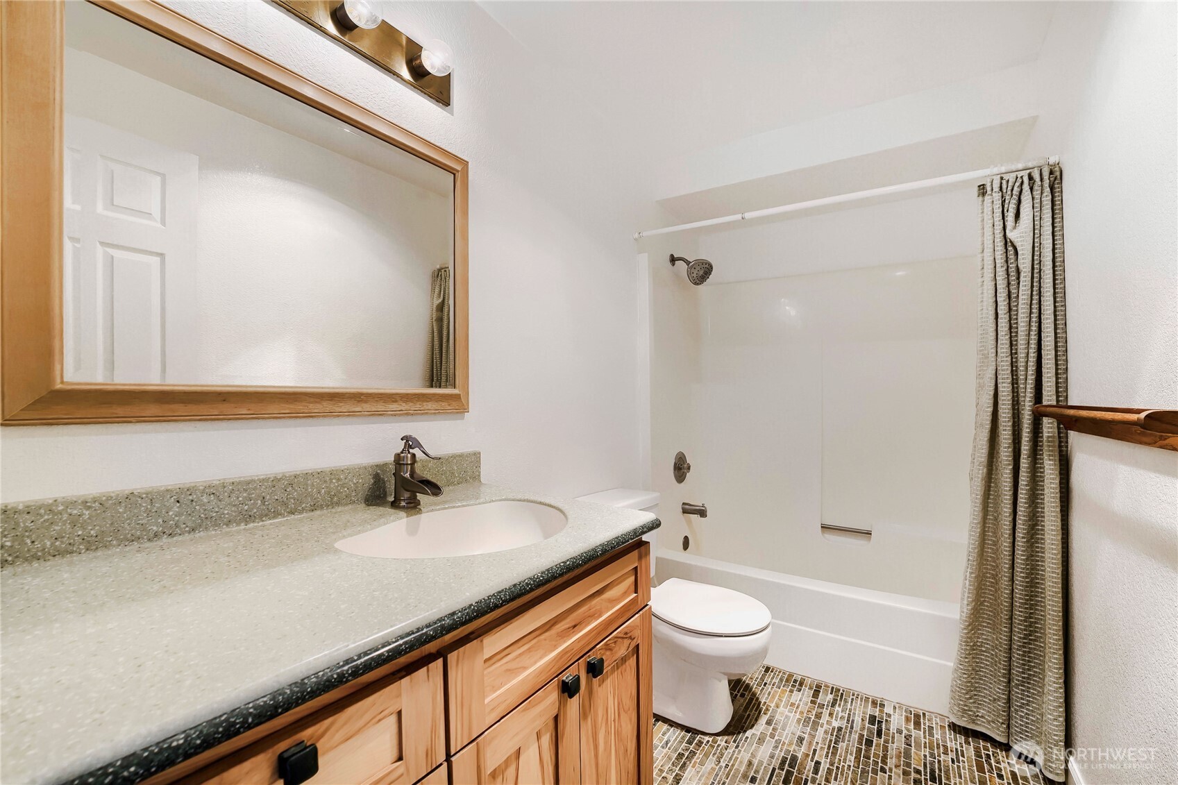 11912 Se 211th Place Property Photo 23