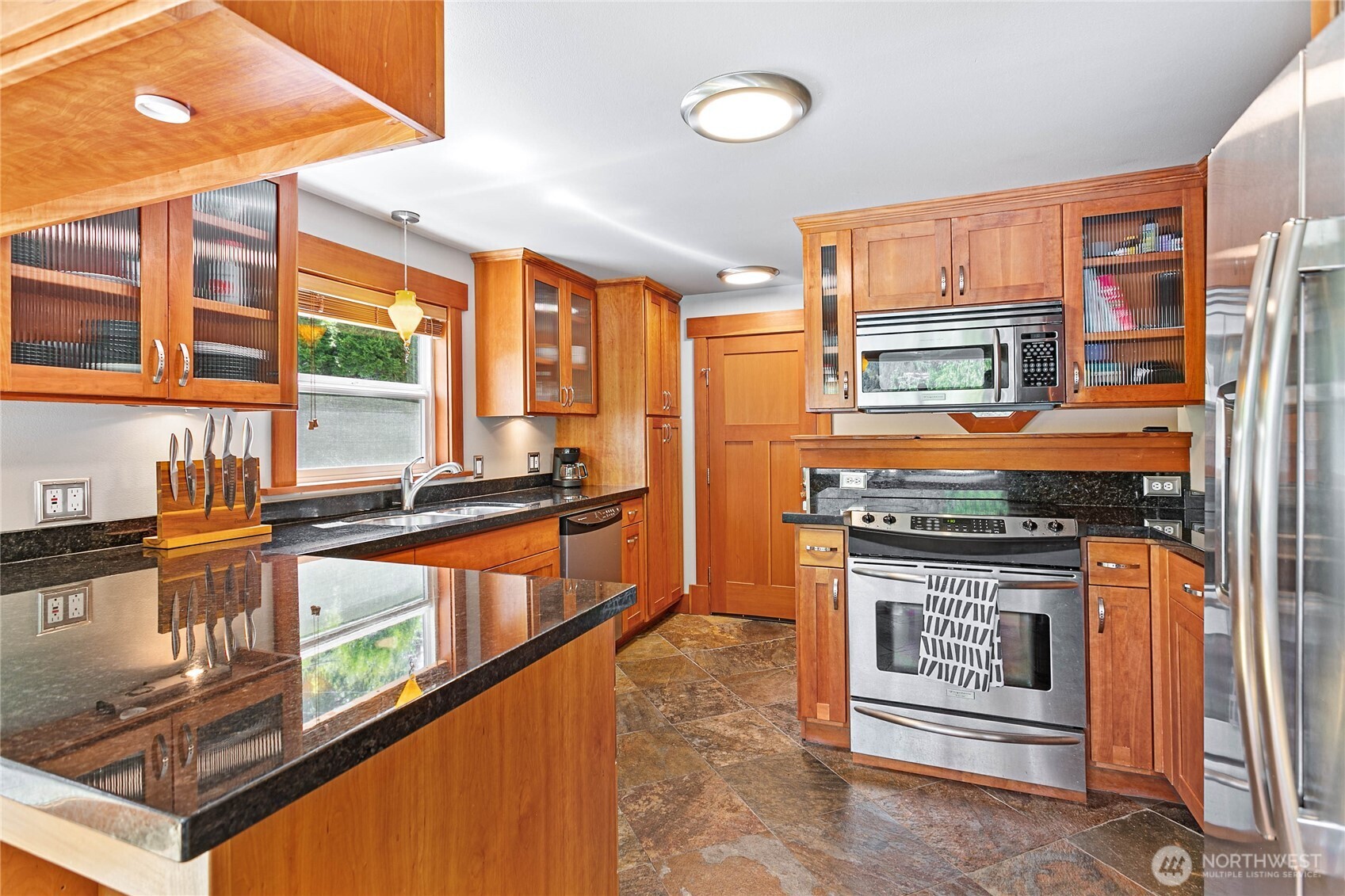 482 W Lake Samish Drive Property Photo 12