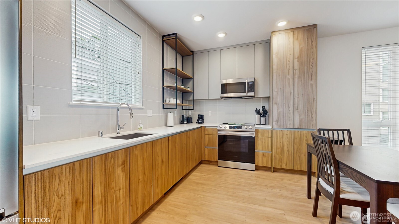 1300 E Remington Court B Property Photo 10