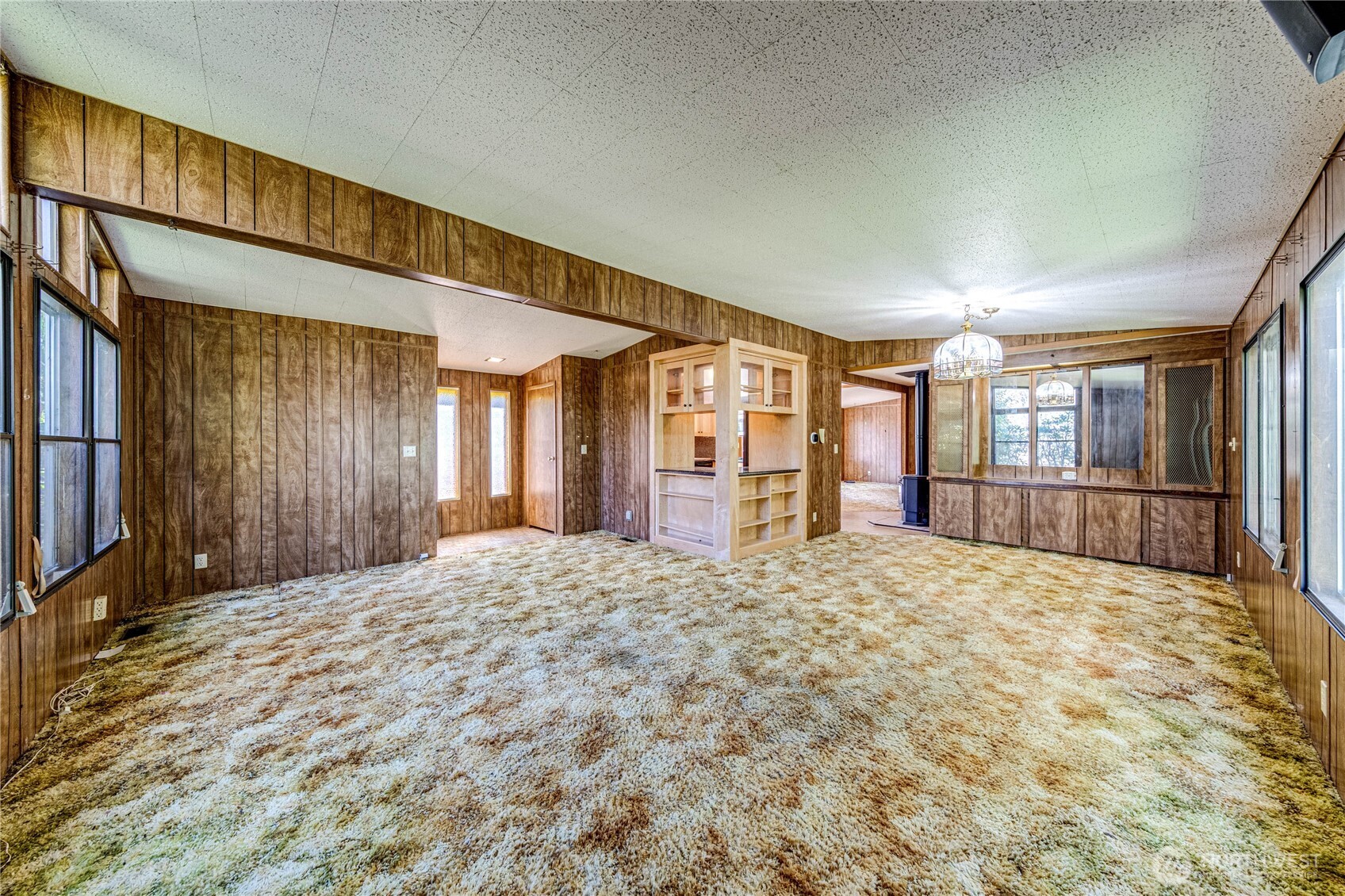 106 S Jensen Road Property Photo 8