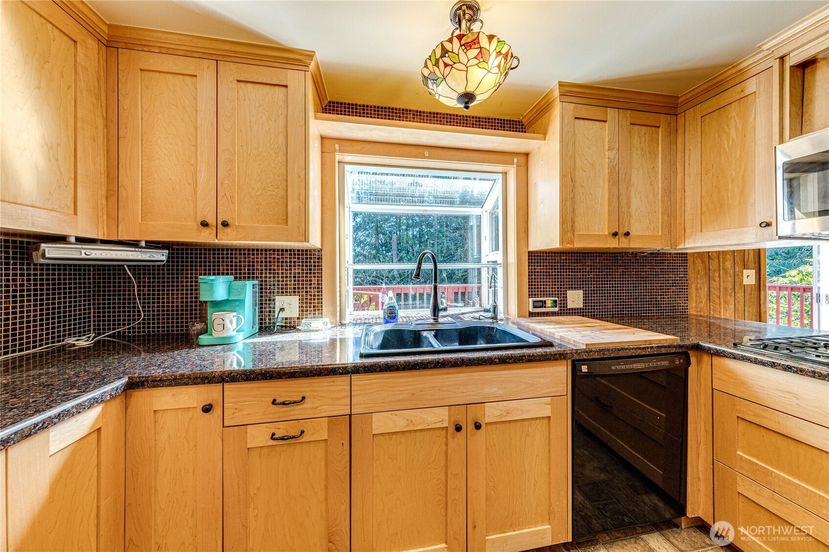 106 S Jensen Road Property Photo 12