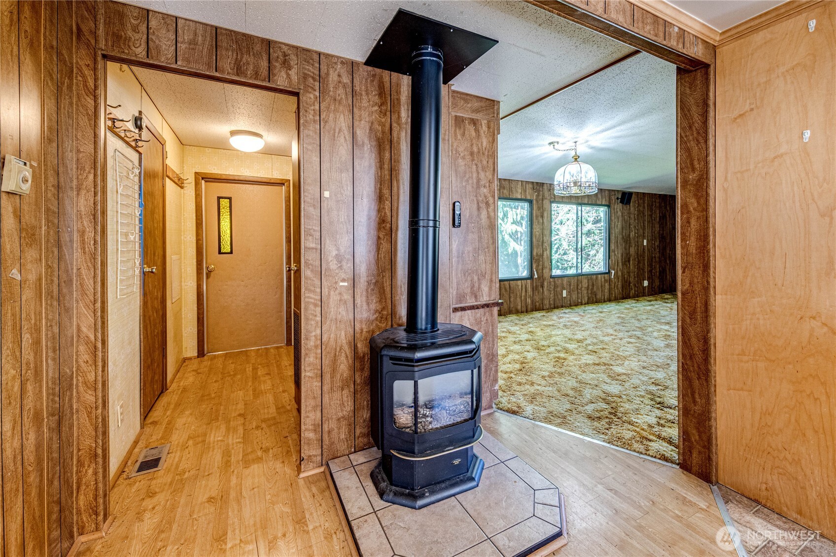 106 S Jensen Road Property Photo 16