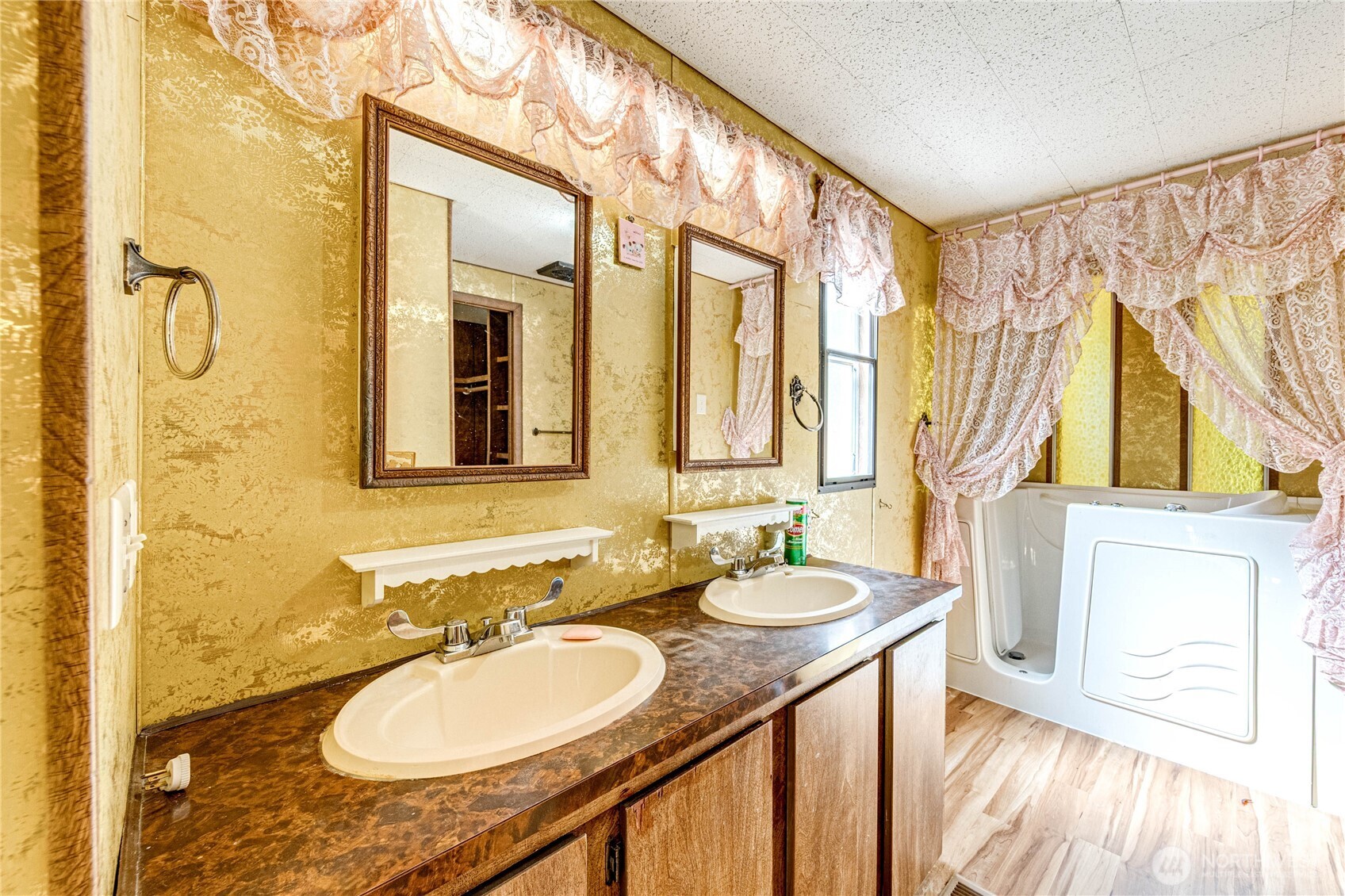 106 S Jensen Road Property Photo 19
