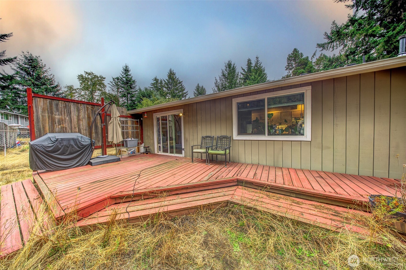 207 Seattle Street Property Photo 5