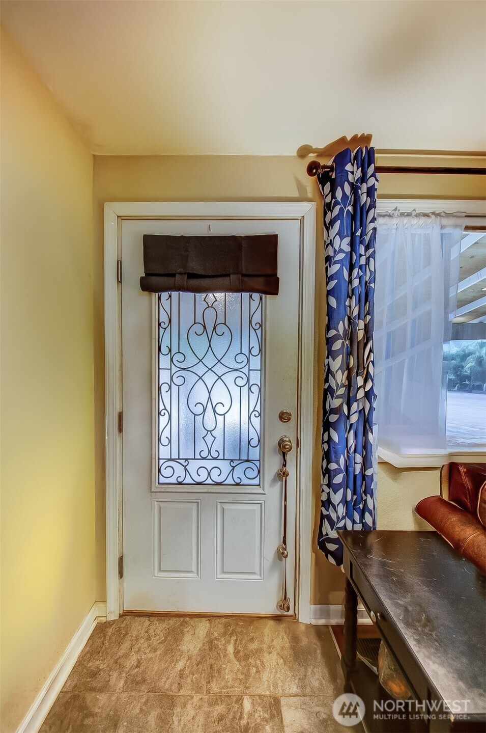 207 Seattle Street Property Photo 8