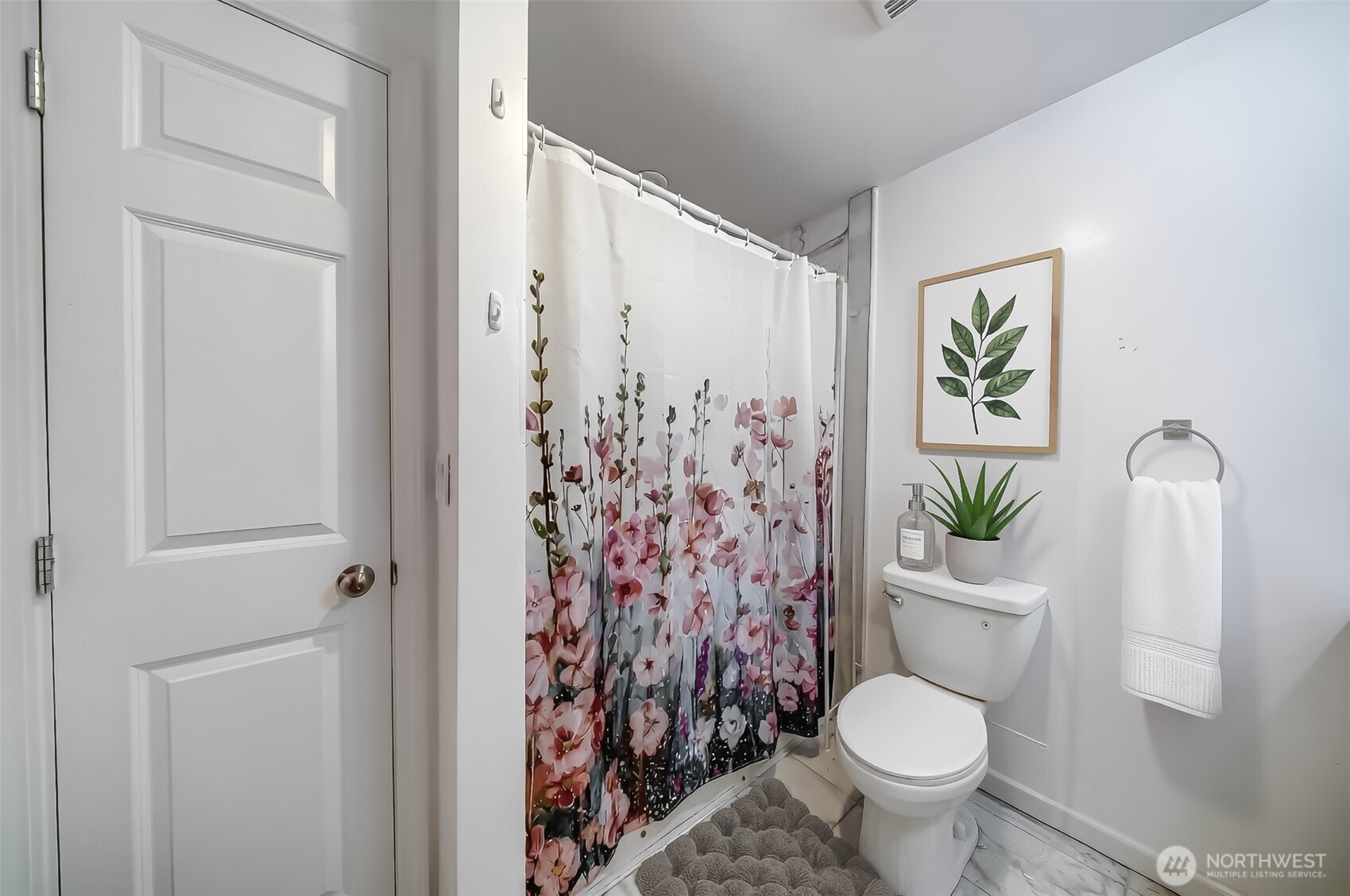 207 Seattle Street Property Photo 23