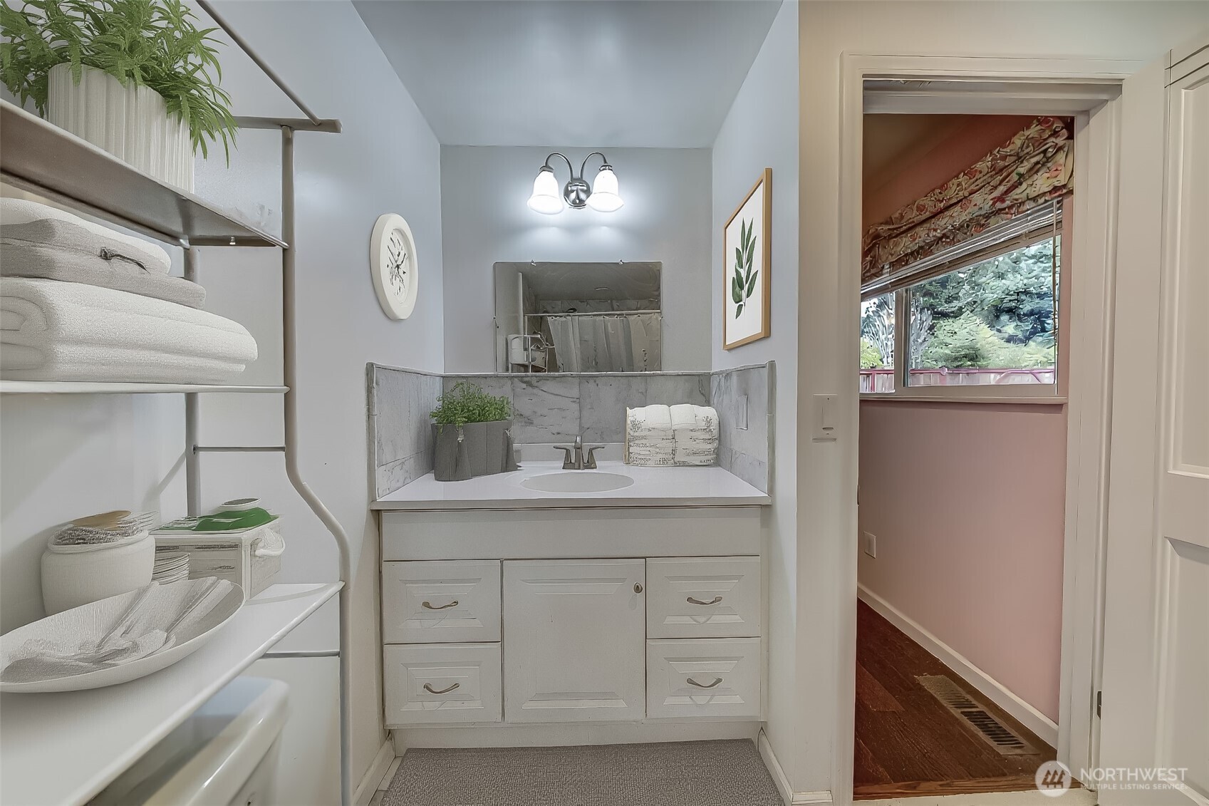 207 Seattle Street Property Photo 25