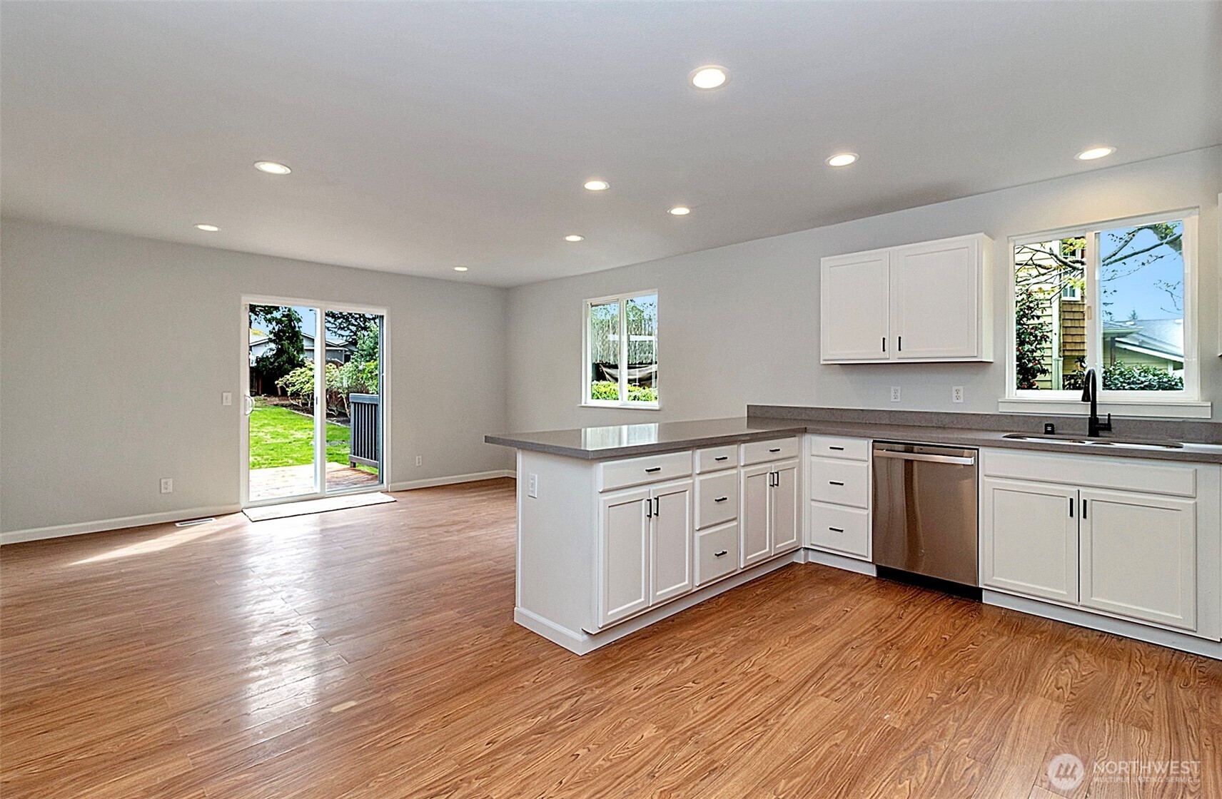 2325 Cherry Road Property Photo 6