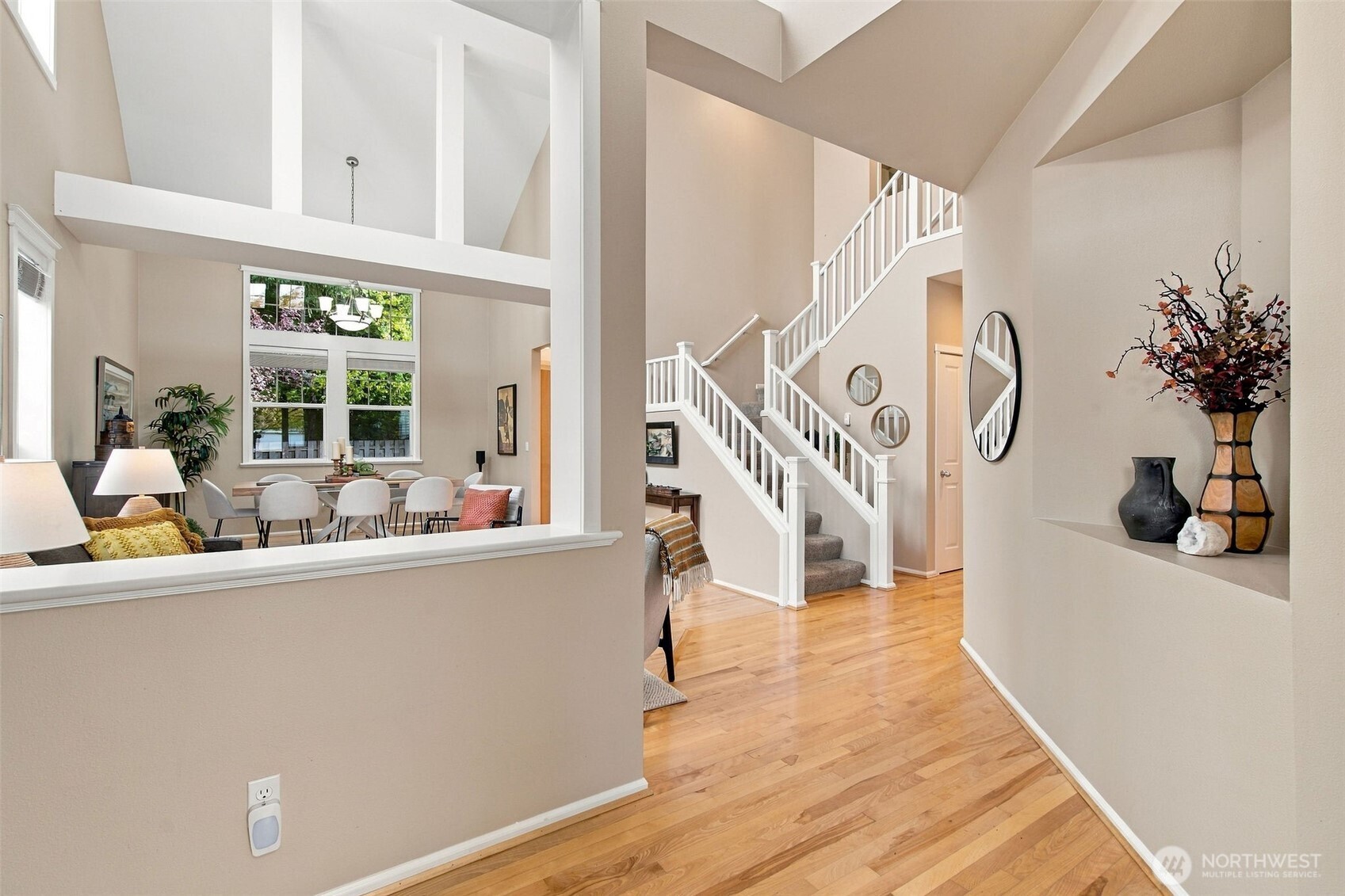 27402 Maple Ridge Way Property Photo 4