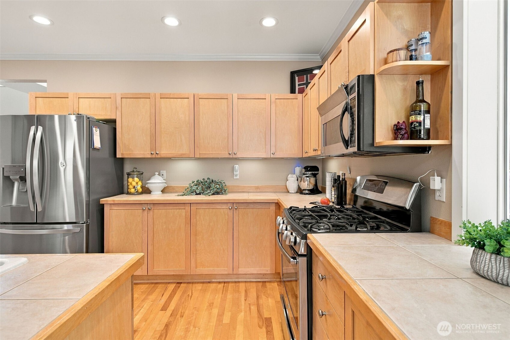 27402 Maple Ridge Way Property Photo 16