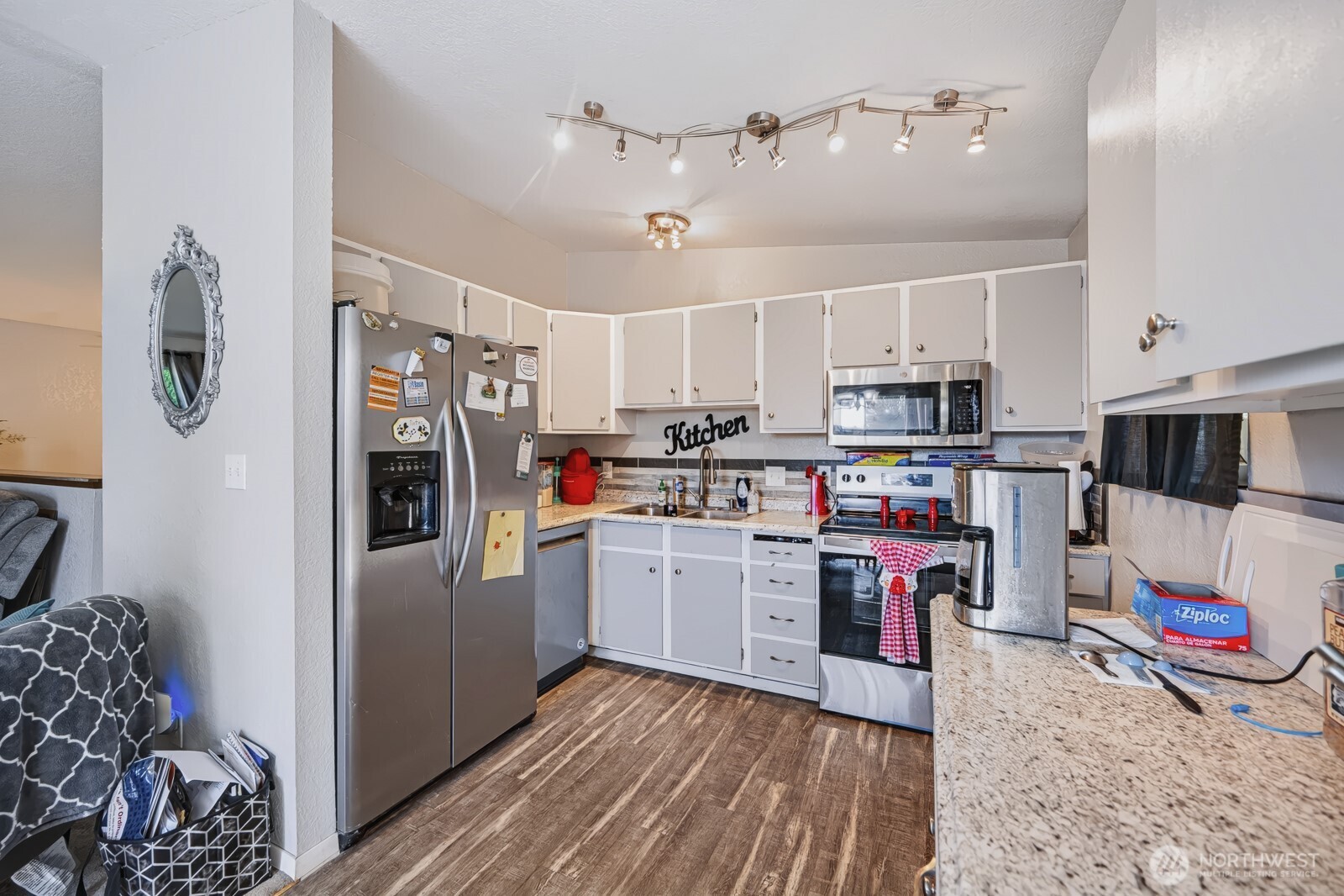 101 Ernst Place Property Photo 6