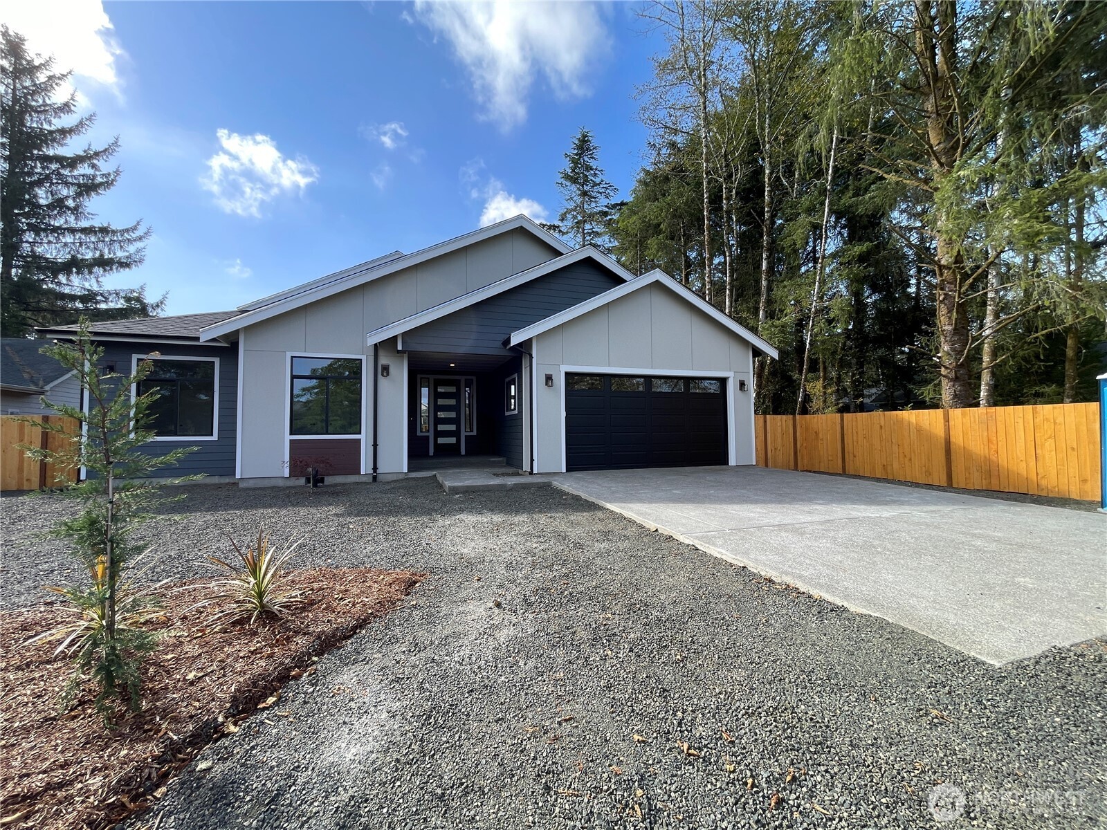 395 Duck Lake Drive Property Photo 1