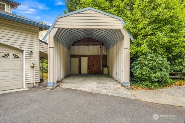 15803 60th Avenue Property Photo 5