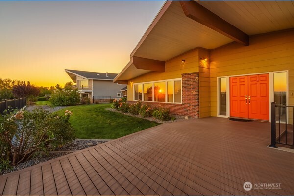 61 Pelican Place Property Photo 2