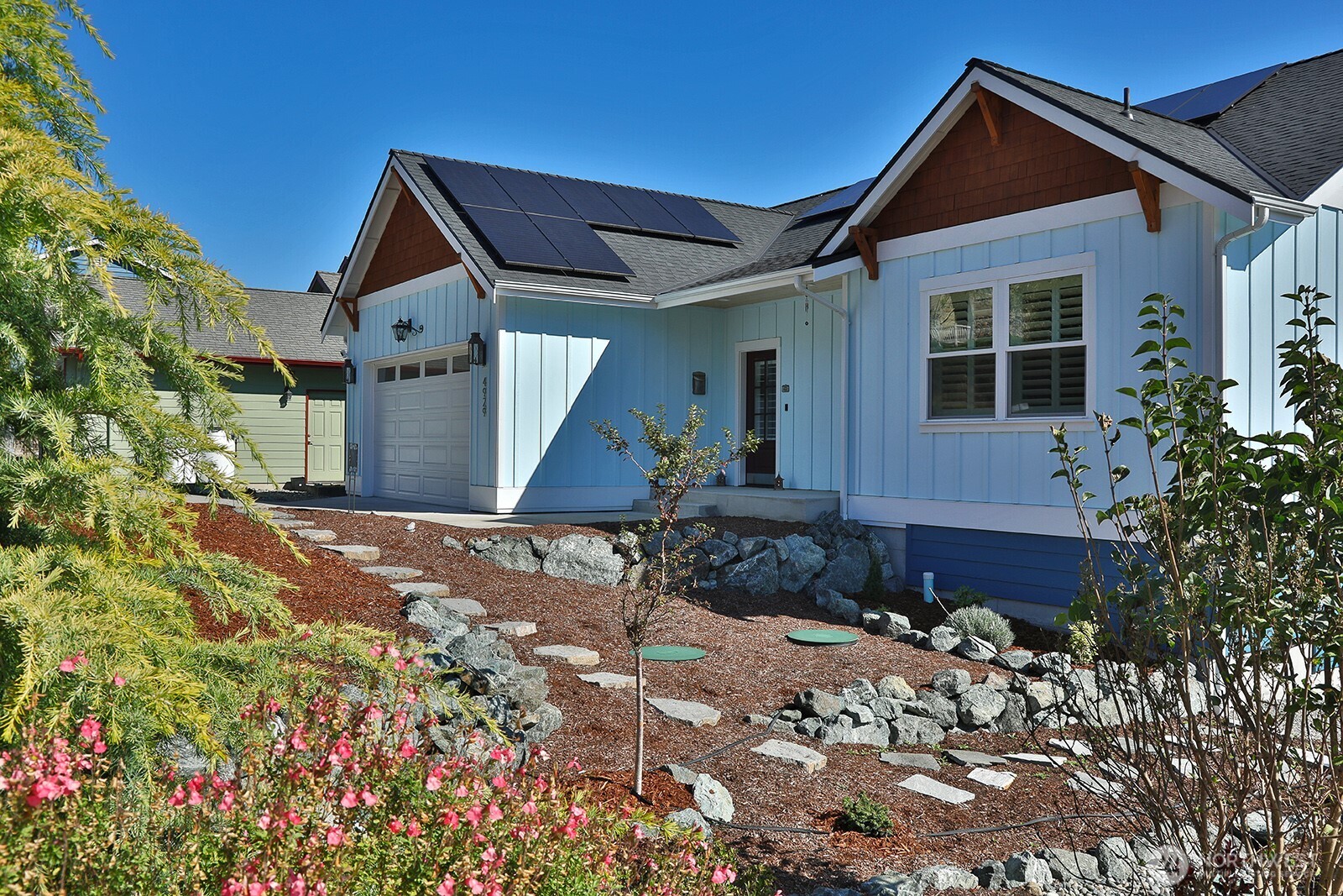 4929 Harbor Hills Drive Property Photo 6