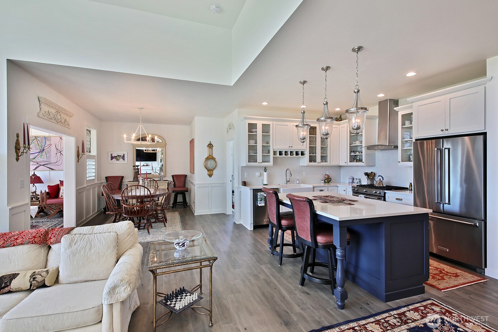 4929 Harbor Hills Drive Property Photo 11
