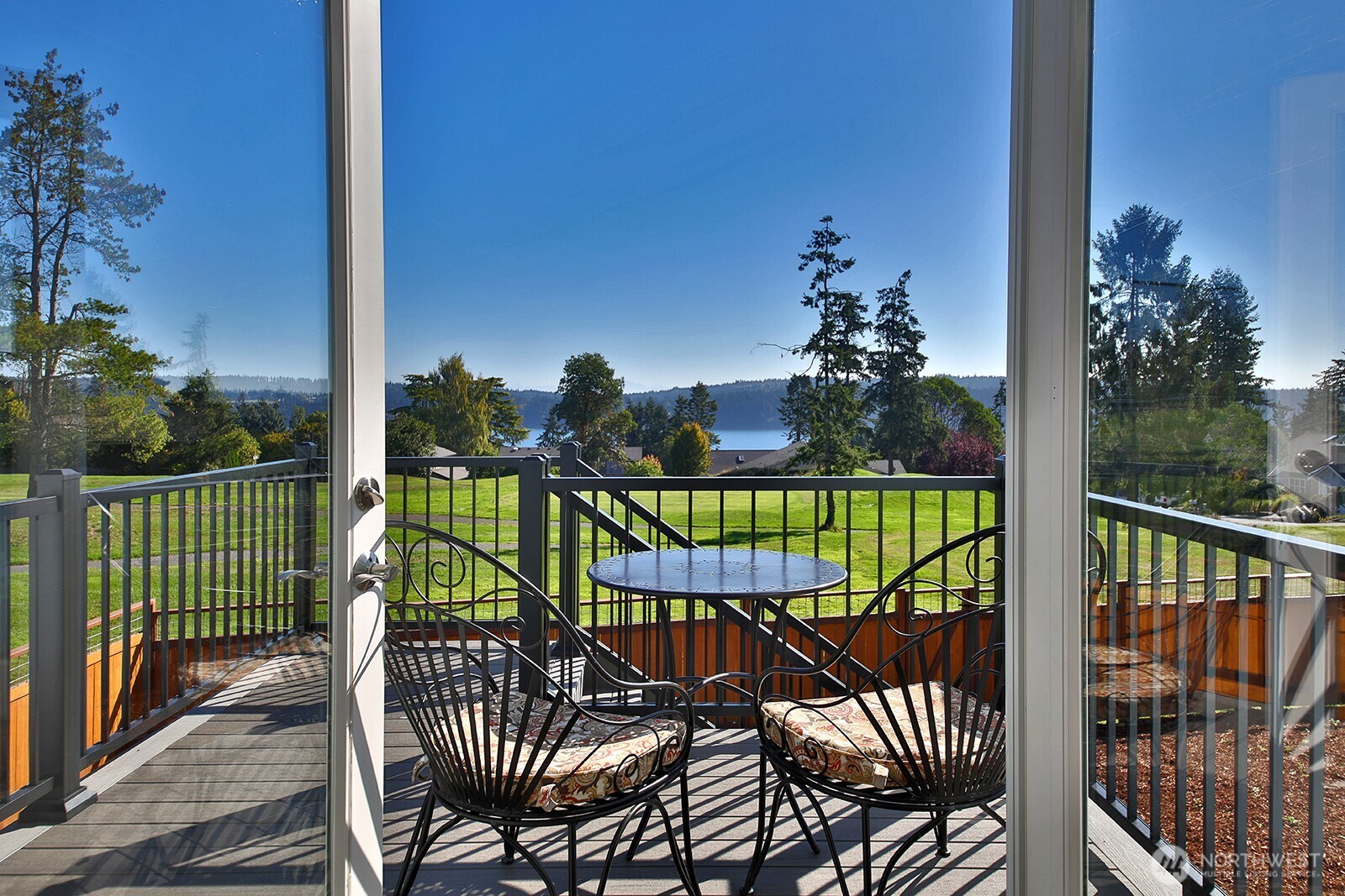 4929 Harbor Hills Drive Property Photo 26