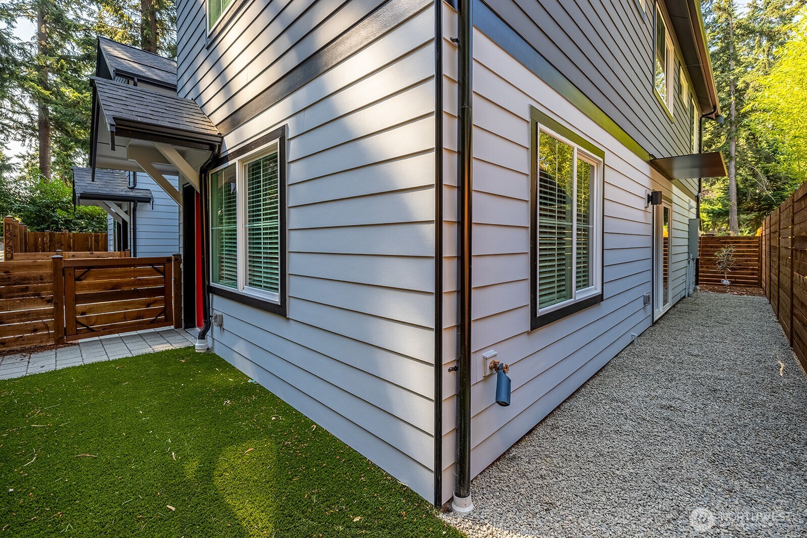 13732 Stone Avenue Property Photo 18