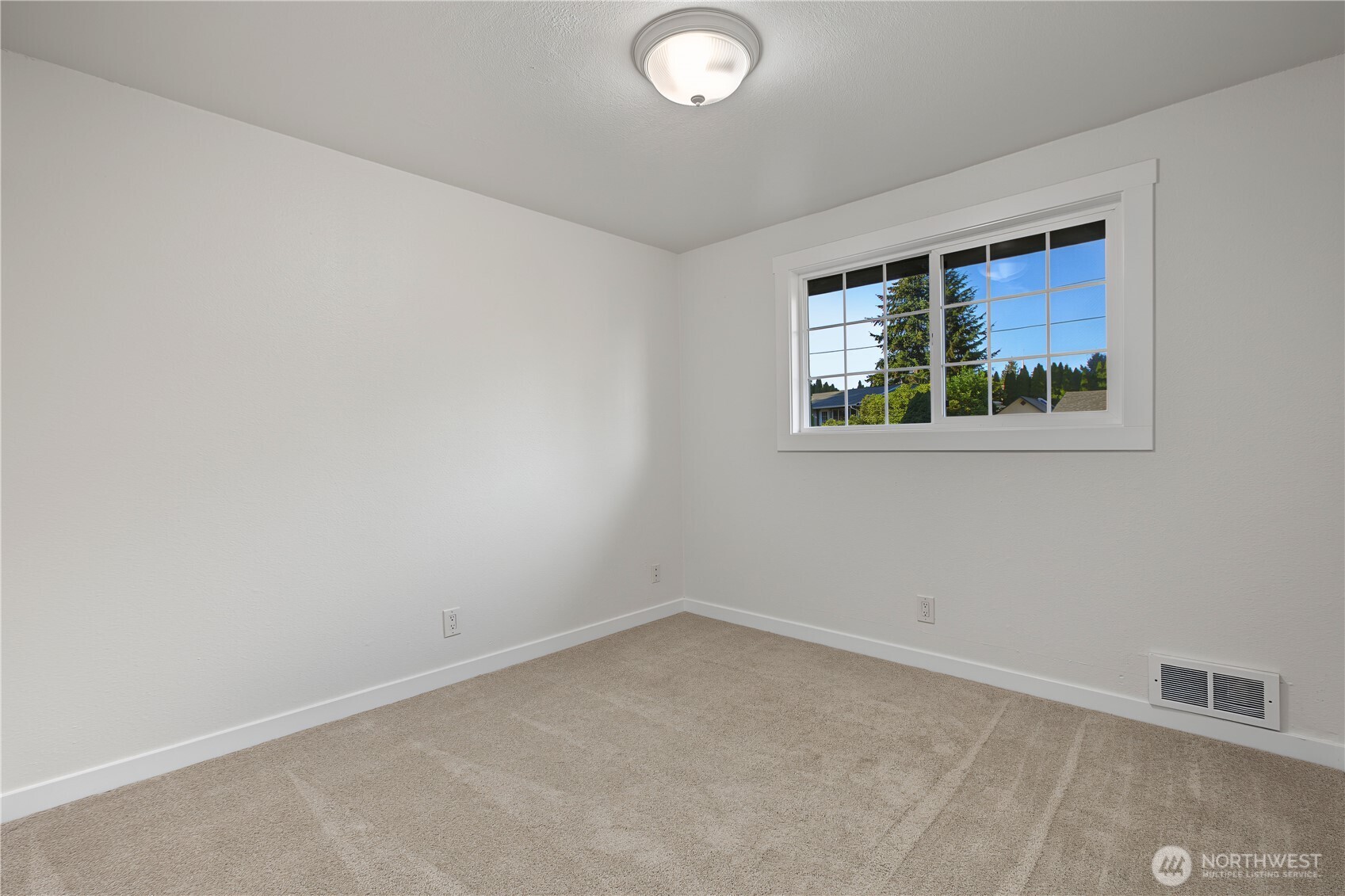 10622 10th Street Ct Property Photo 24