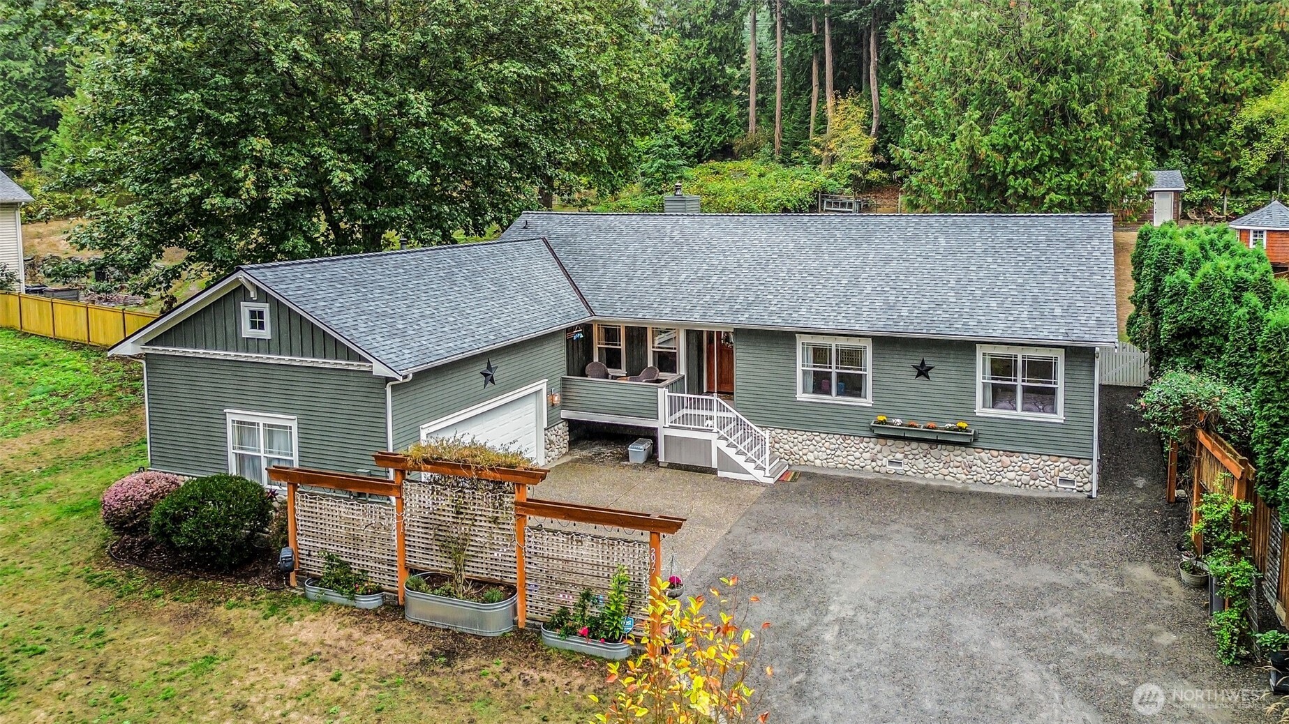 2077 Wagner Road Property Photo 1