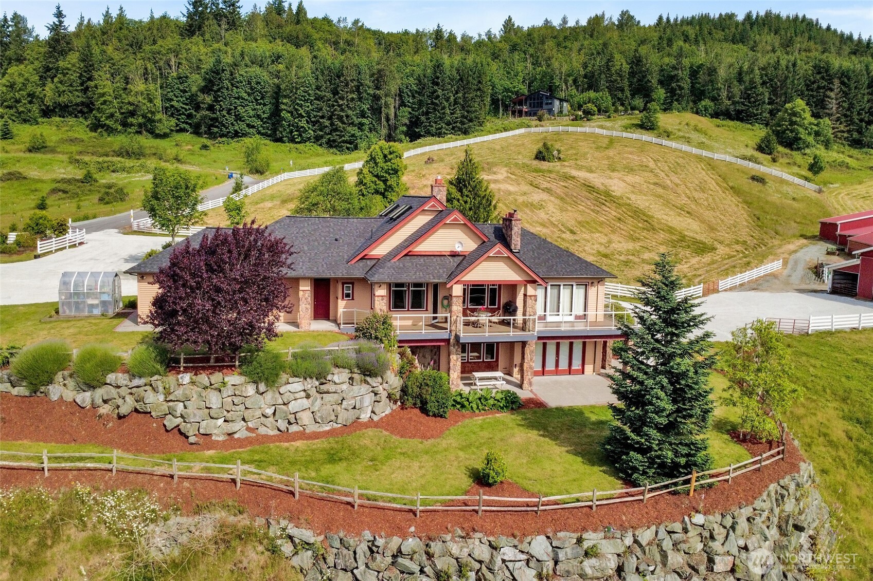 18077 Fox Hollow Lane Property Photo 3