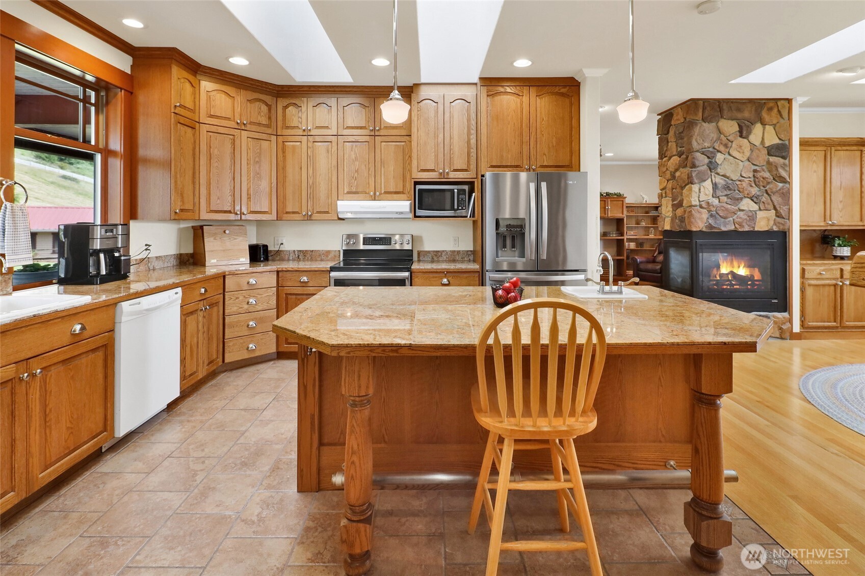 18077 Fox Hollow Lane Property Photo 21