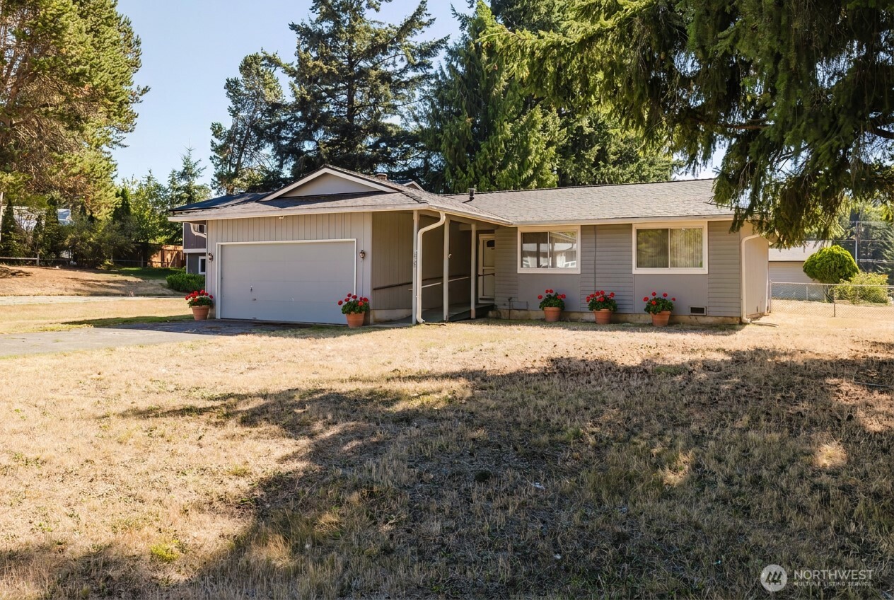 2785 SE Converse Circle Property Photo 1
