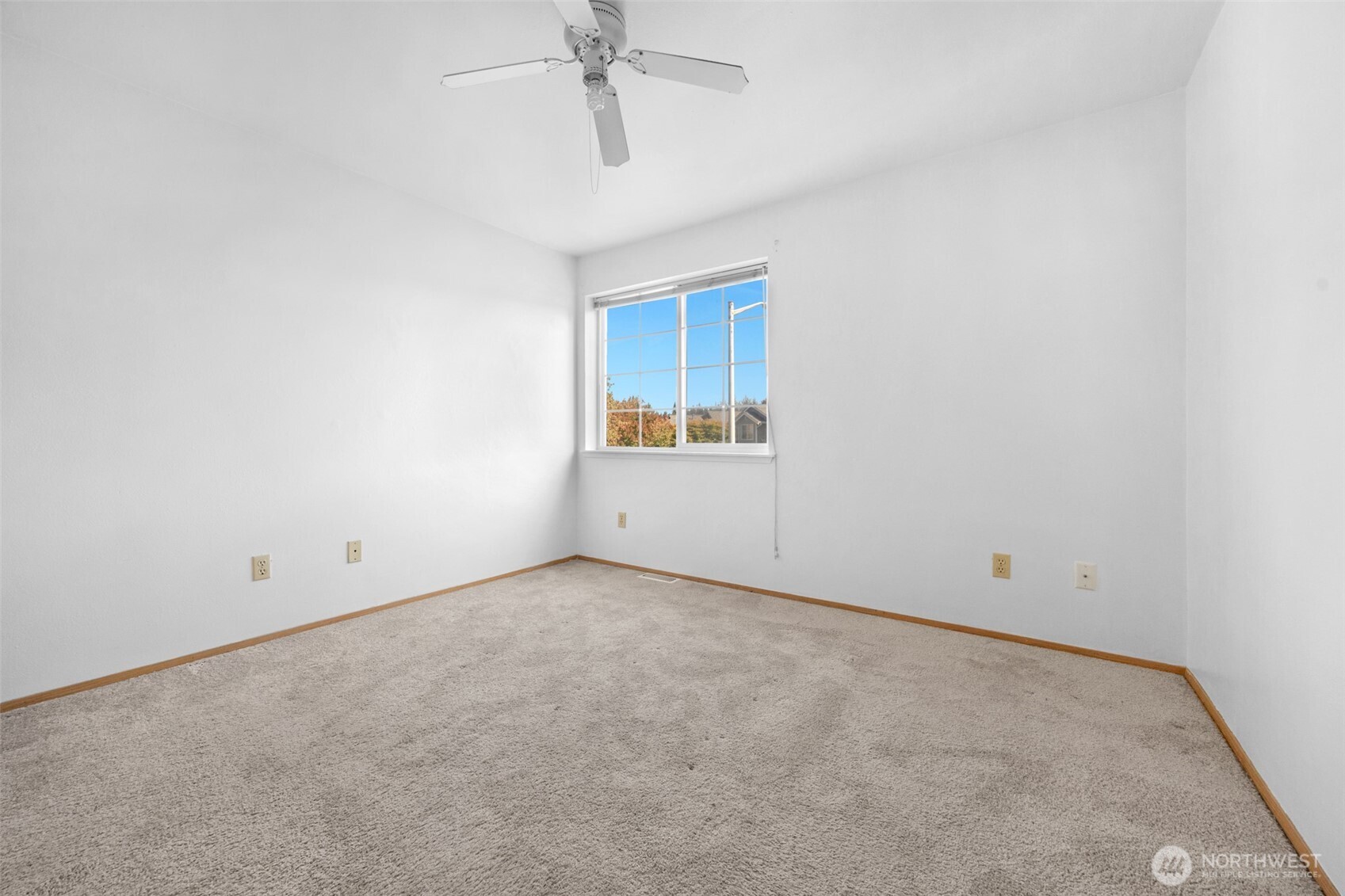 17628 27th Avenue Property Photo 10