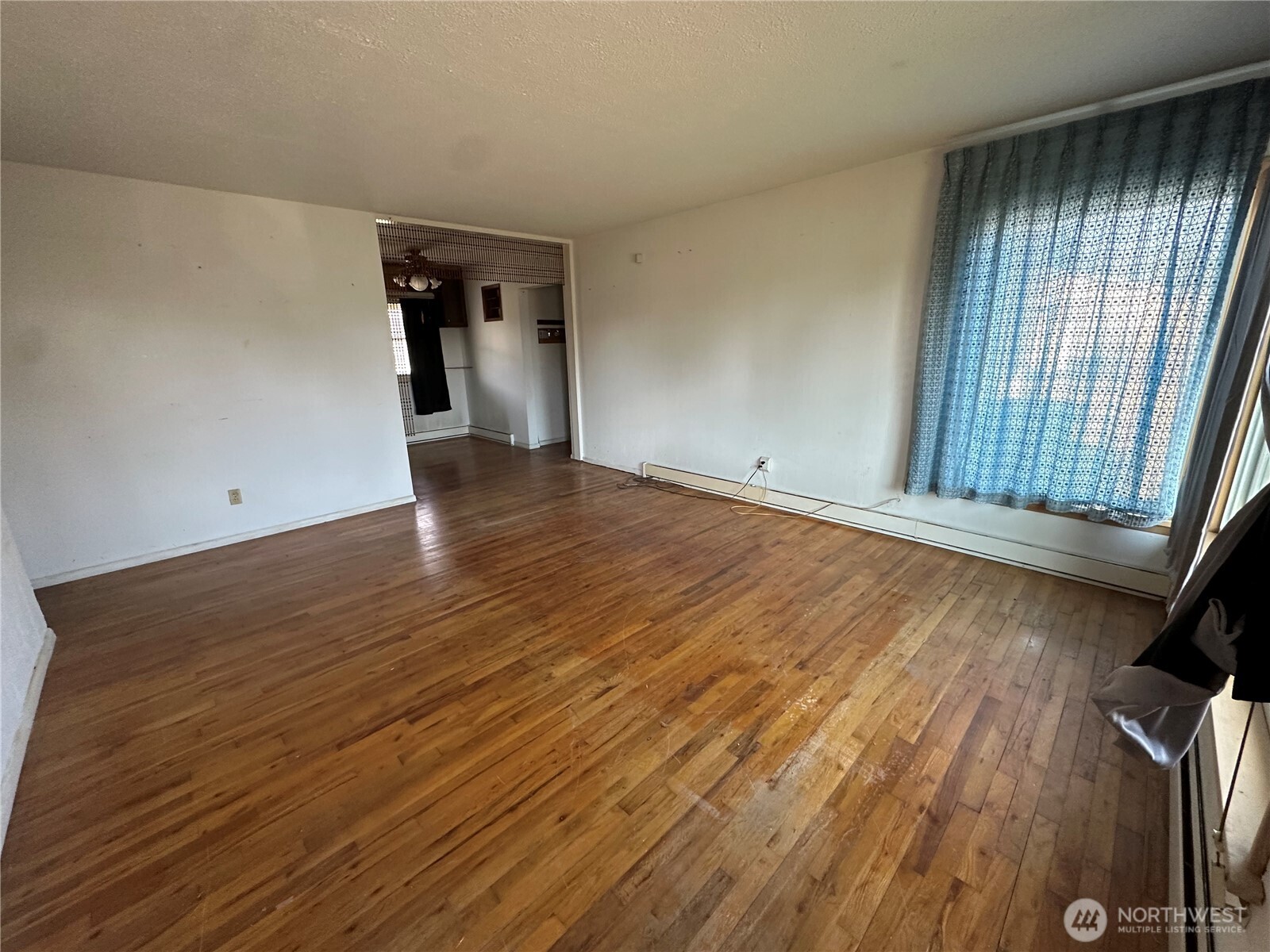 514 S Schneirla Street Property Photo 6