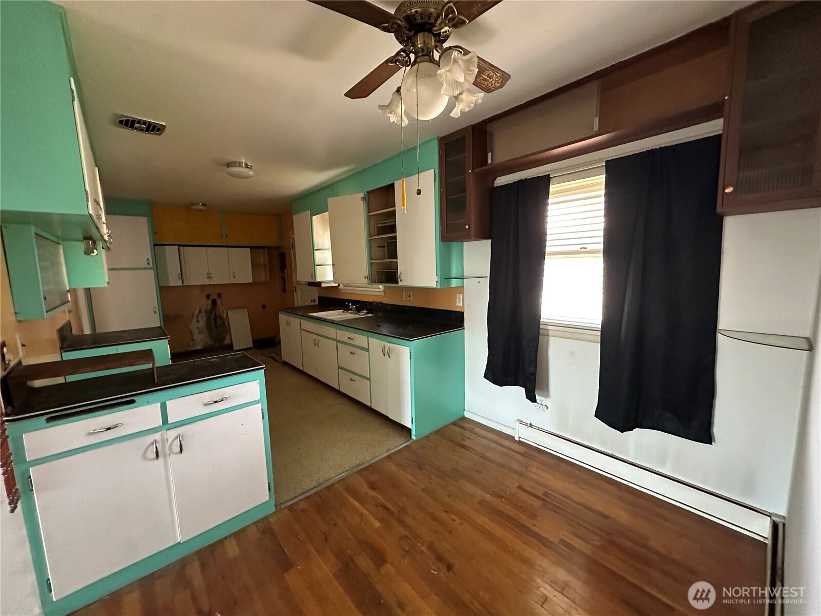 514 S Schneirla Street Property Photo 7