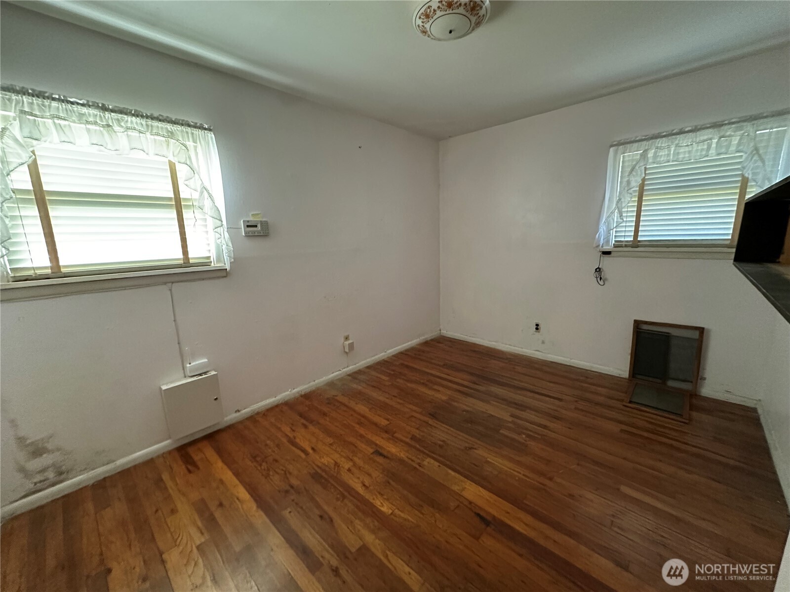 514 S Schneirla Street Property Photo 11