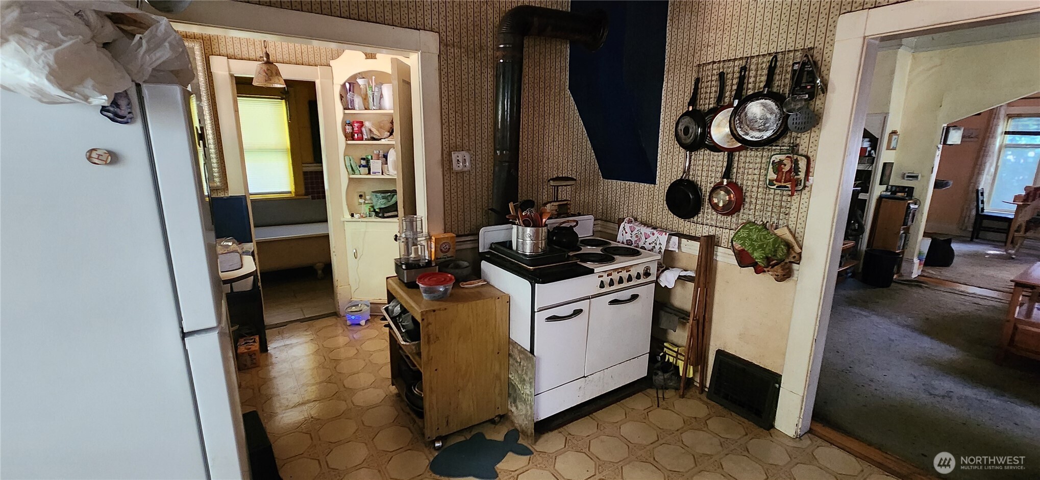 1016 Ne 69th Street Property Photo 8