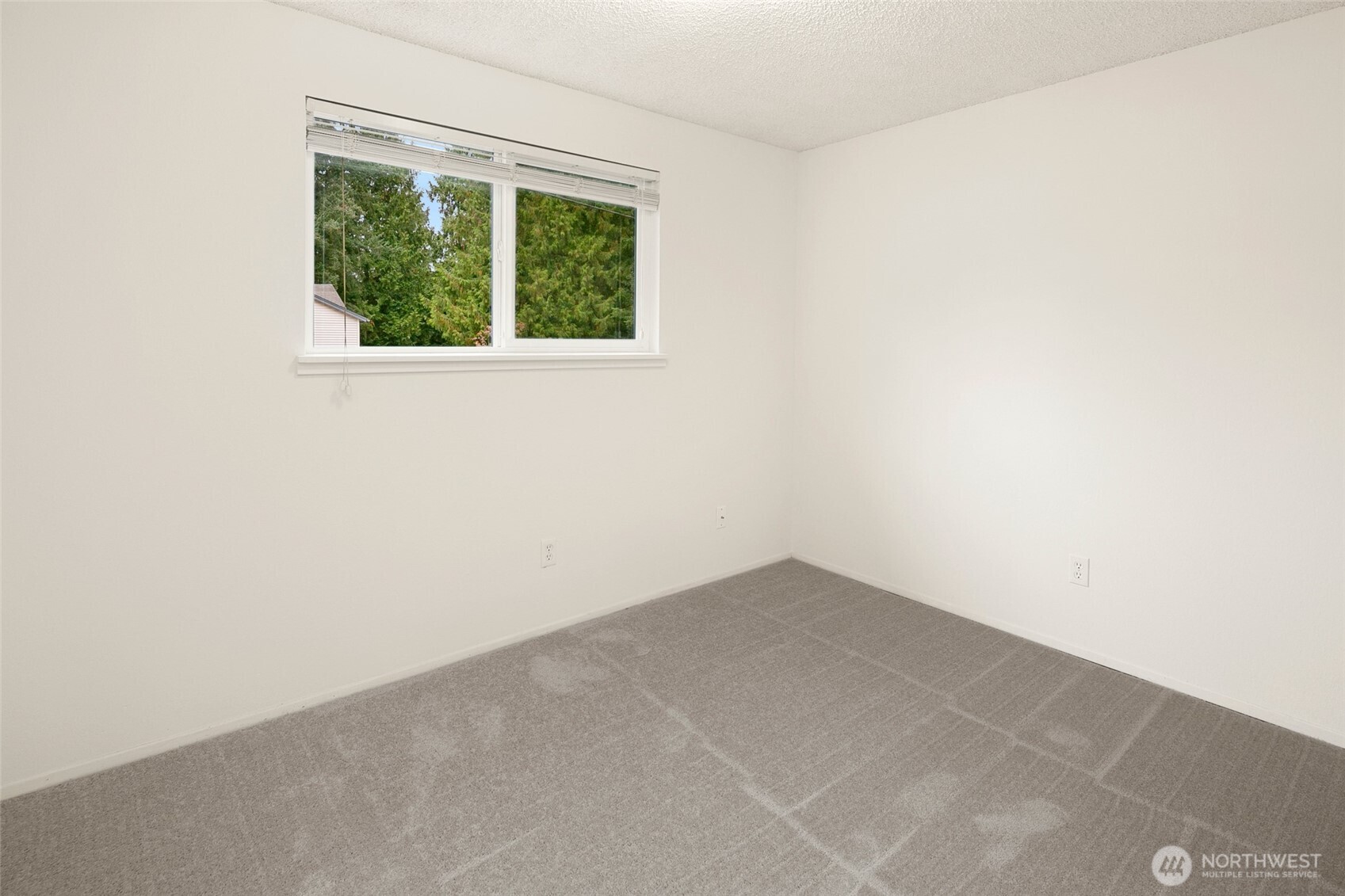 2418 74th Street Property Photo 14