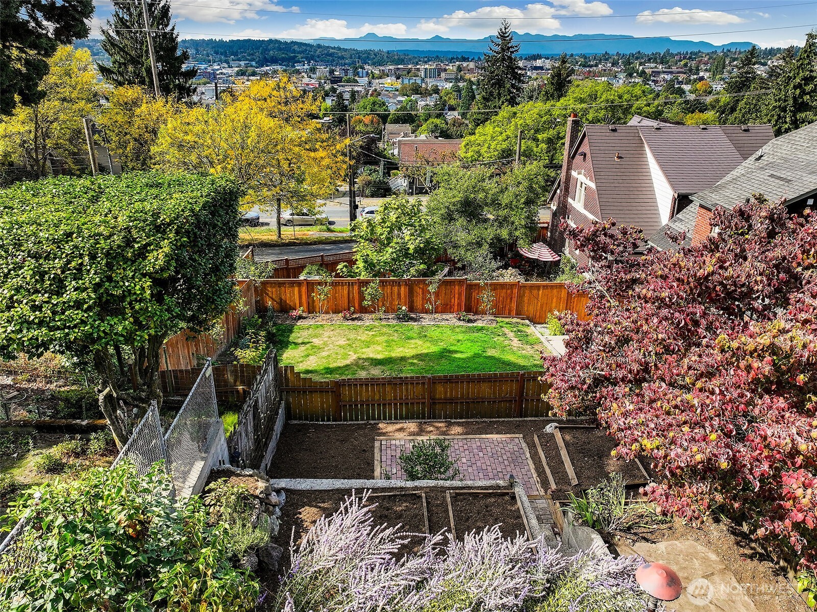 5053 Baker Avenue Property Photo 11
