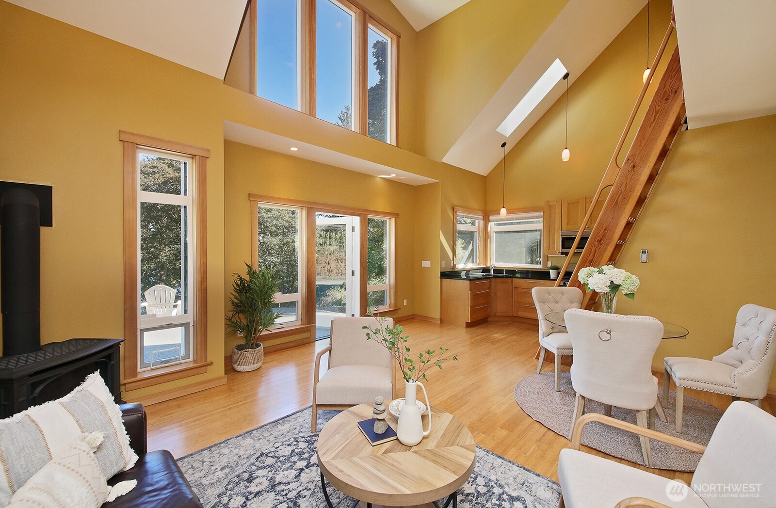 5279 Whitehorse Lane Property Photo 13