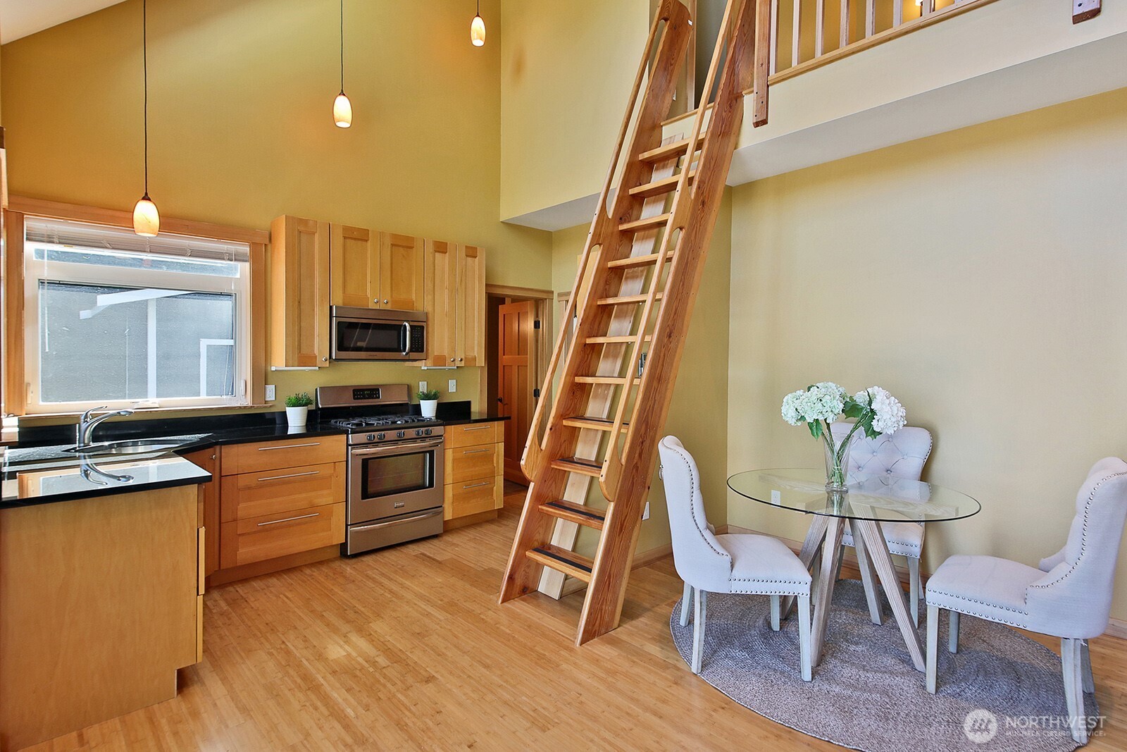 5279 Whitehorse Lane Property Photo 14