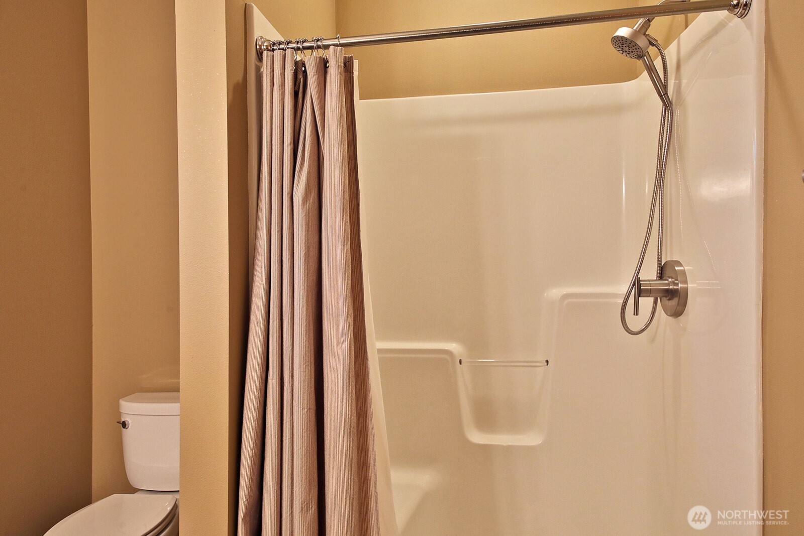 5279 Whitehorse Lane Property Photo 17