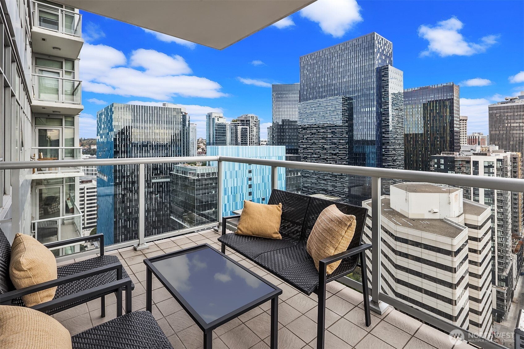588 Bell Street 2606s Property Photo 16