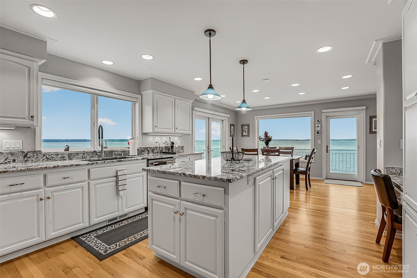 1106 Bayshore Drive Property Photo 7