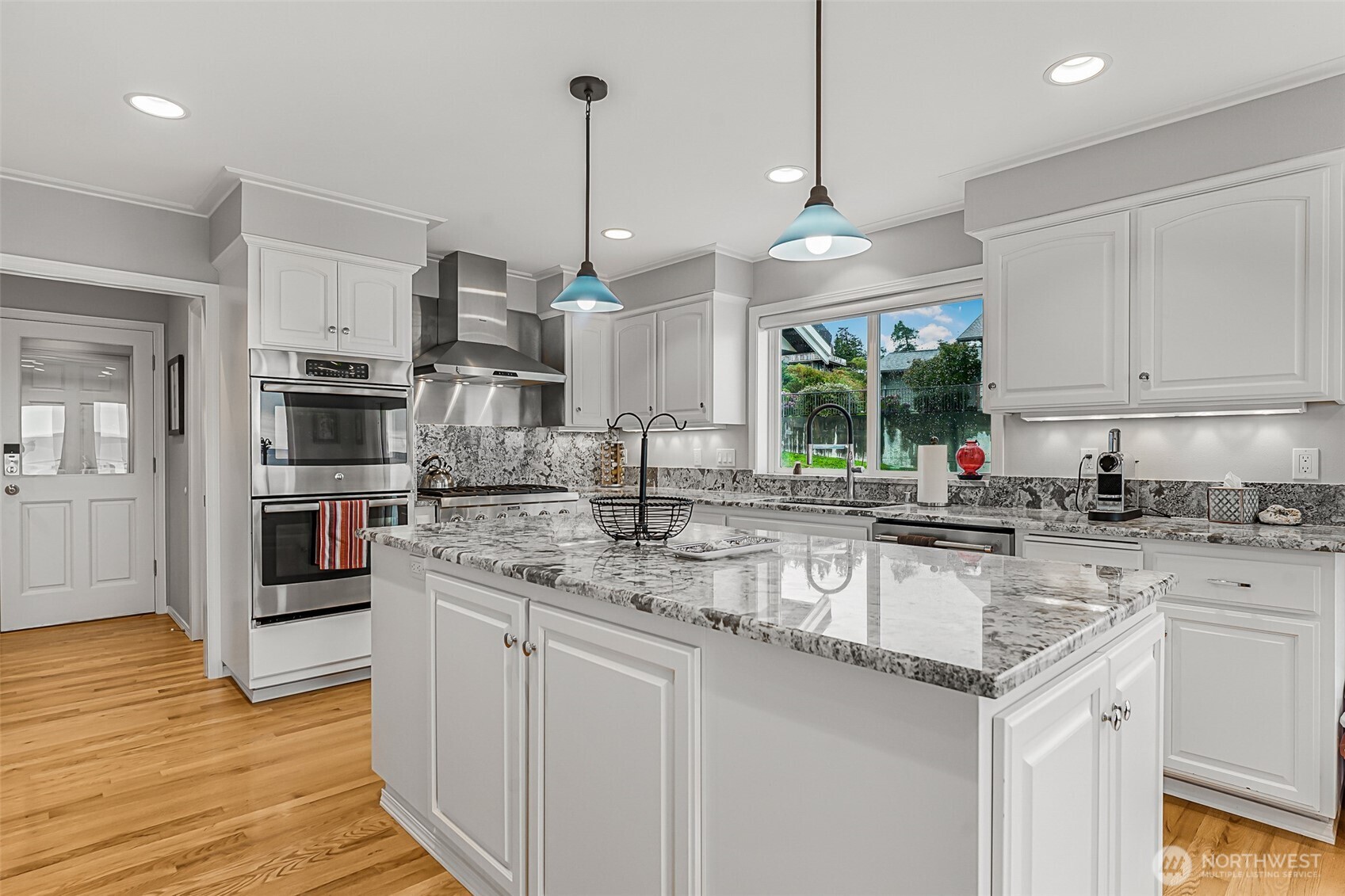 1106 Bayshore Drive Property Photo 8