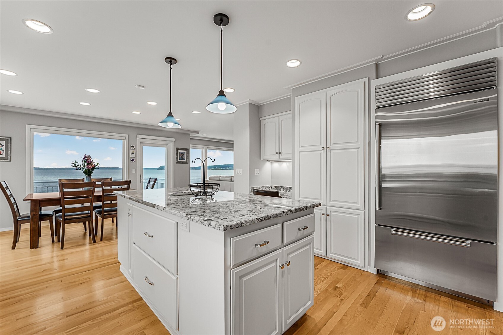 1106 Bayshore Drive Property Photo 9