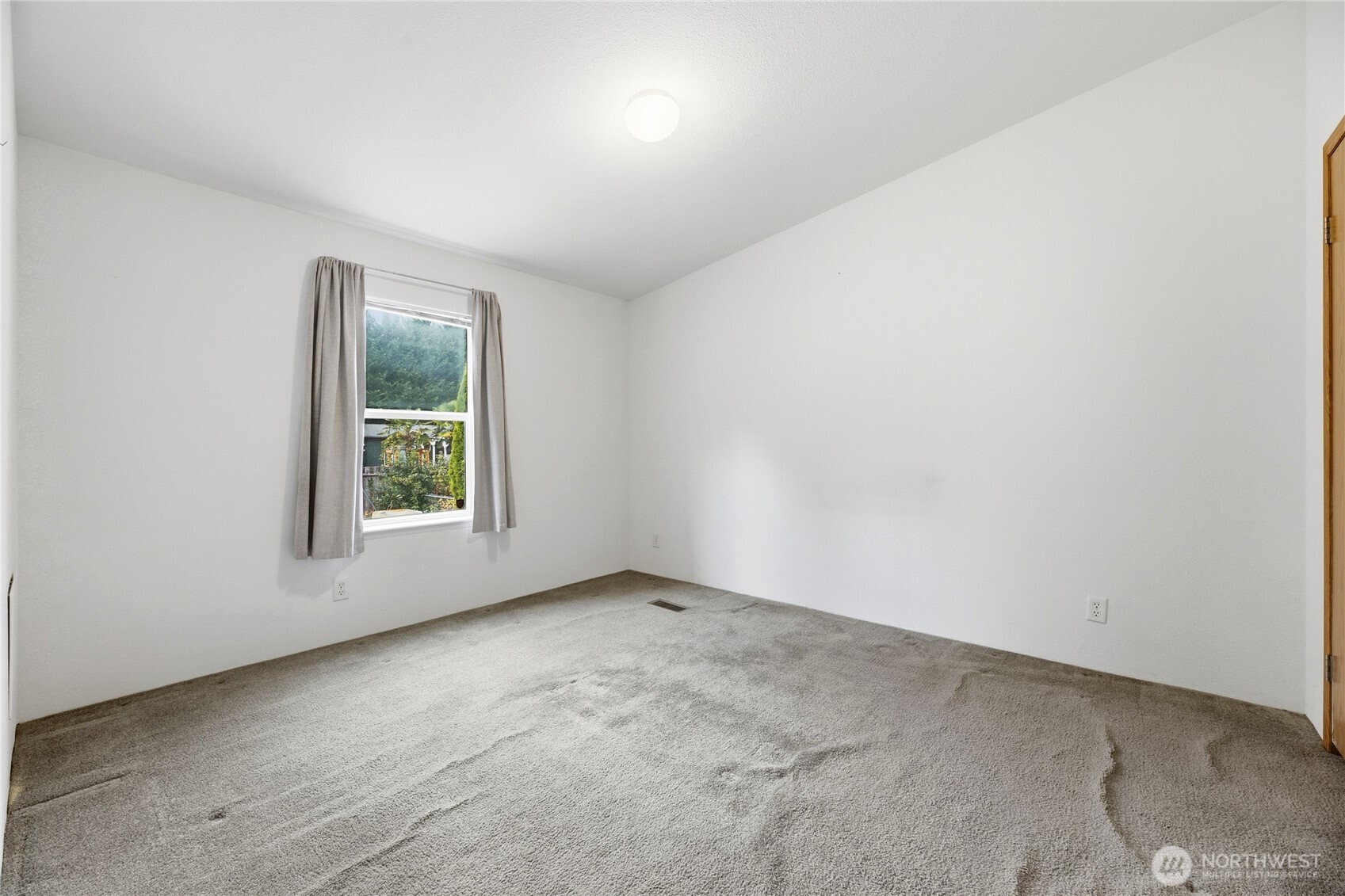 11810 243rd Avenue Ct Property Photo 28