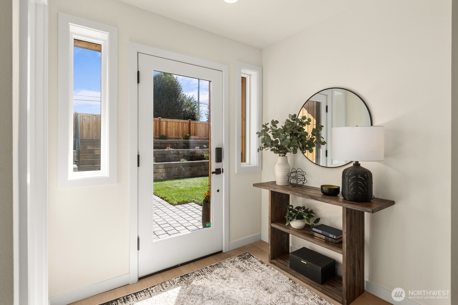 3312 W Dravus Street Property Photo 4