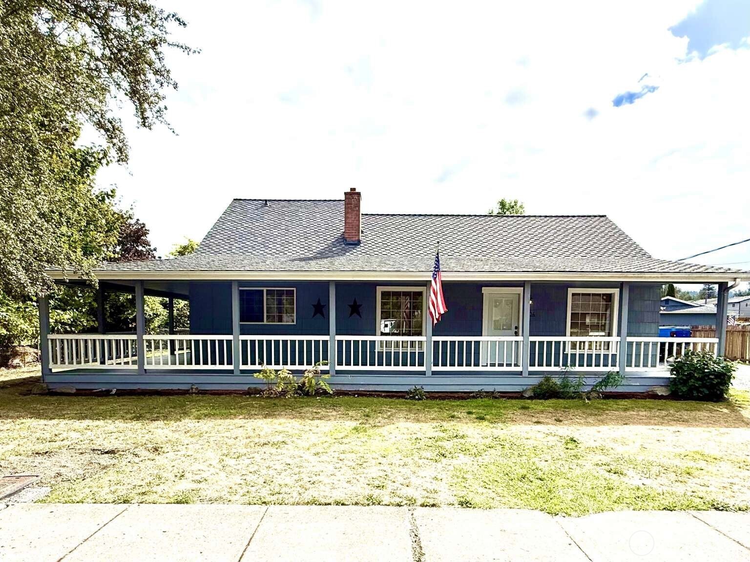 704 Kansas Street Property Photo 1