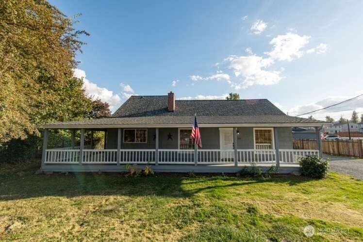 704 Kansas Street Property Photo 1