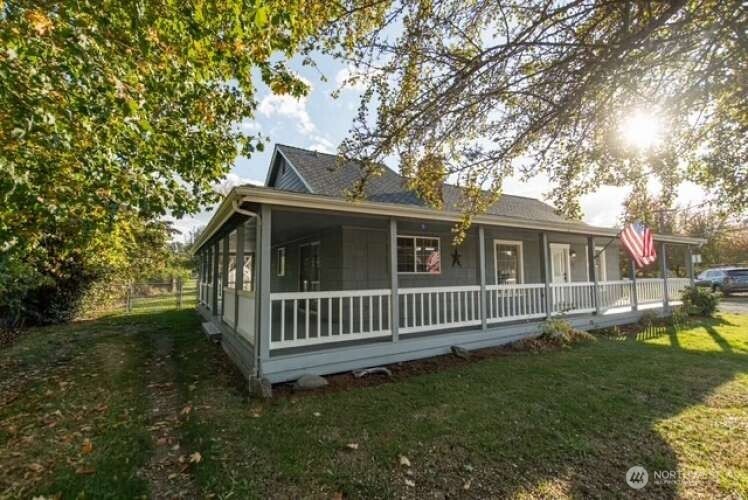 704 Kansas Street Property Photo 5