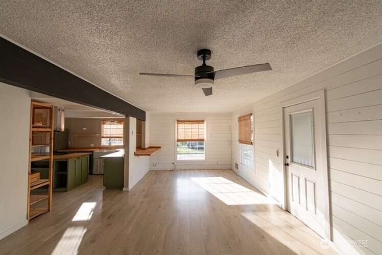 704 Kansas Street Property Photo 13