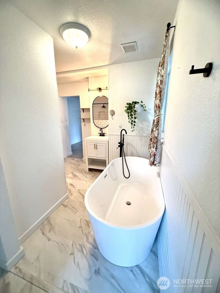 704 Kansas Street Property Photo 19
