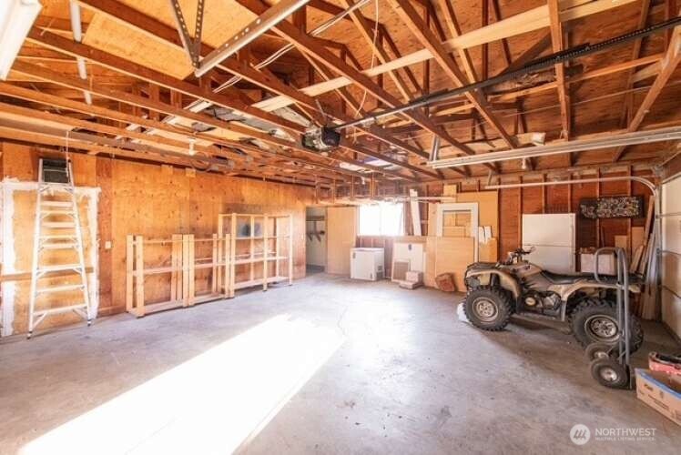 704 Kansas Street Property Photo 31
