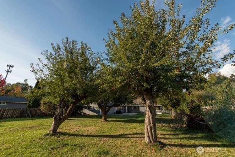 704 Kansas Street Property Photo 33